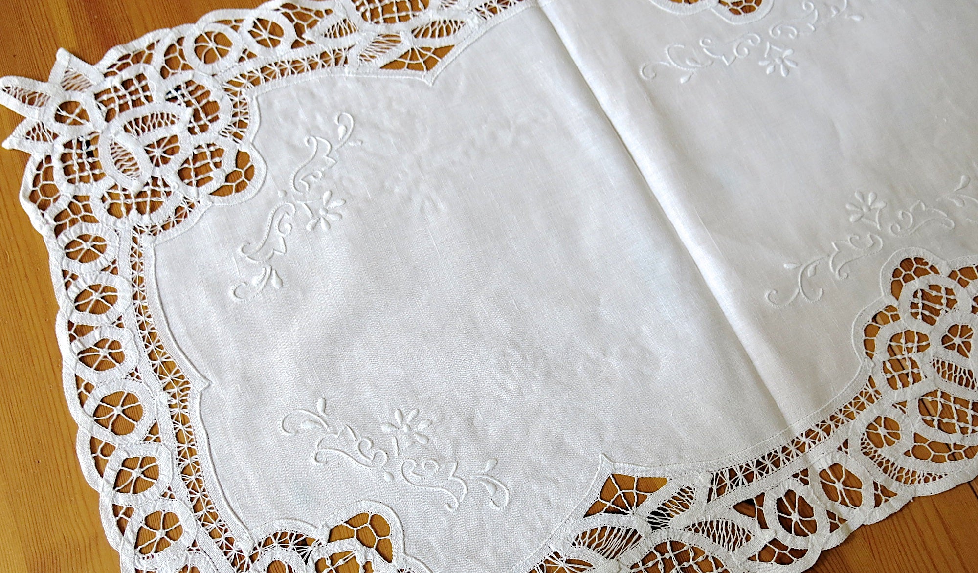 Linen Battenburg Lace Table Runner | Linen Whites